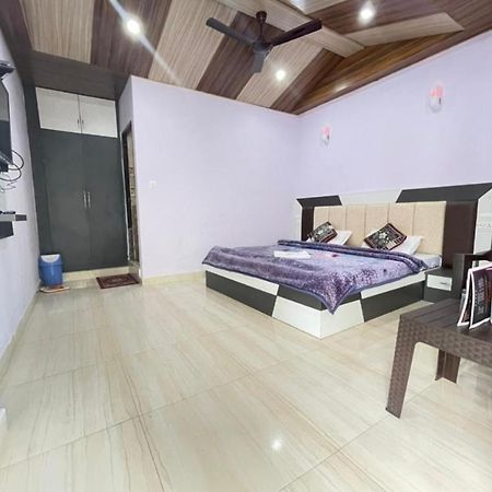 Oak Wood Homestay Banikhet Dalhousie Exteriér fotografie