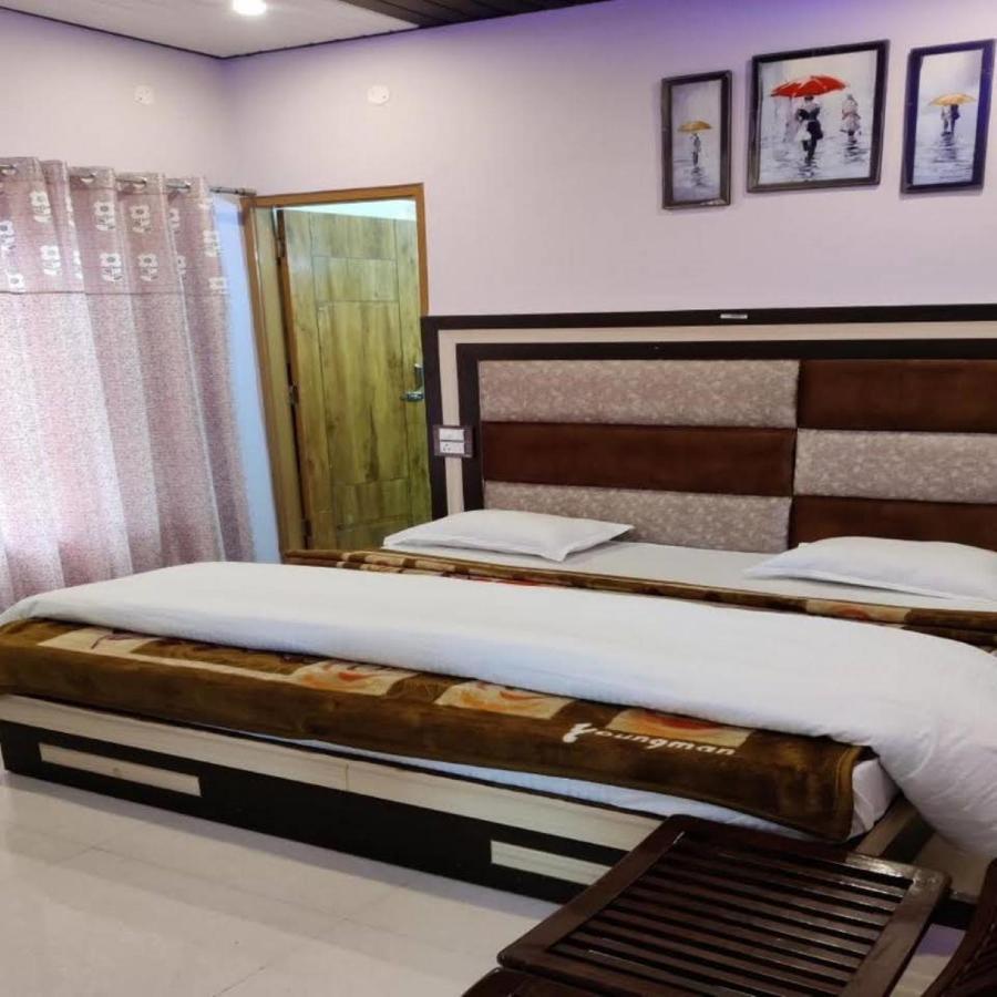 Oak Wood Homestay Banikhet Dalhousie Exteriér fotografie