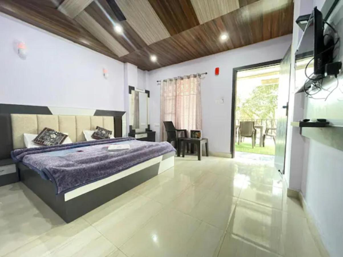 Oak Wood Homestay Banikhet Dalhousie Exteriér fotografie
